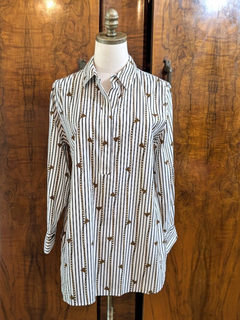 Chico's No Iron Tassel Chain Stripe Popover Tunic 6  0.5 White Gold Status Print